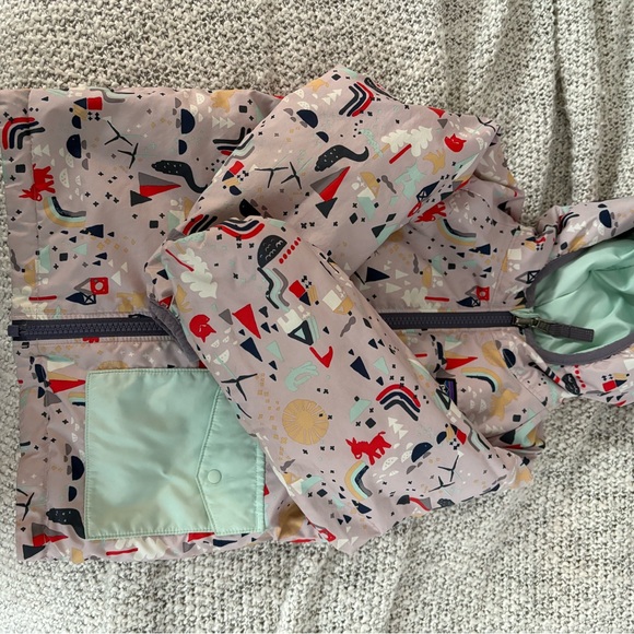 Patagonia reversible puff ball jacket size 2T - Picture 3 of 9